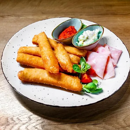 Traveling Actor Skadarlija 게스트하우스 베오그라드